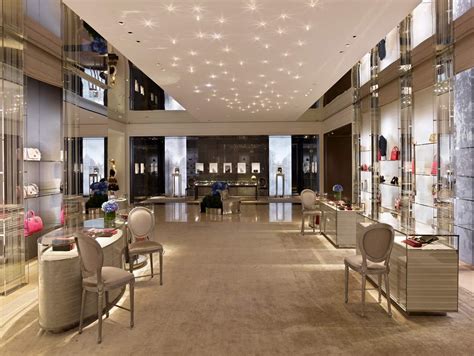 dior boutique interior.